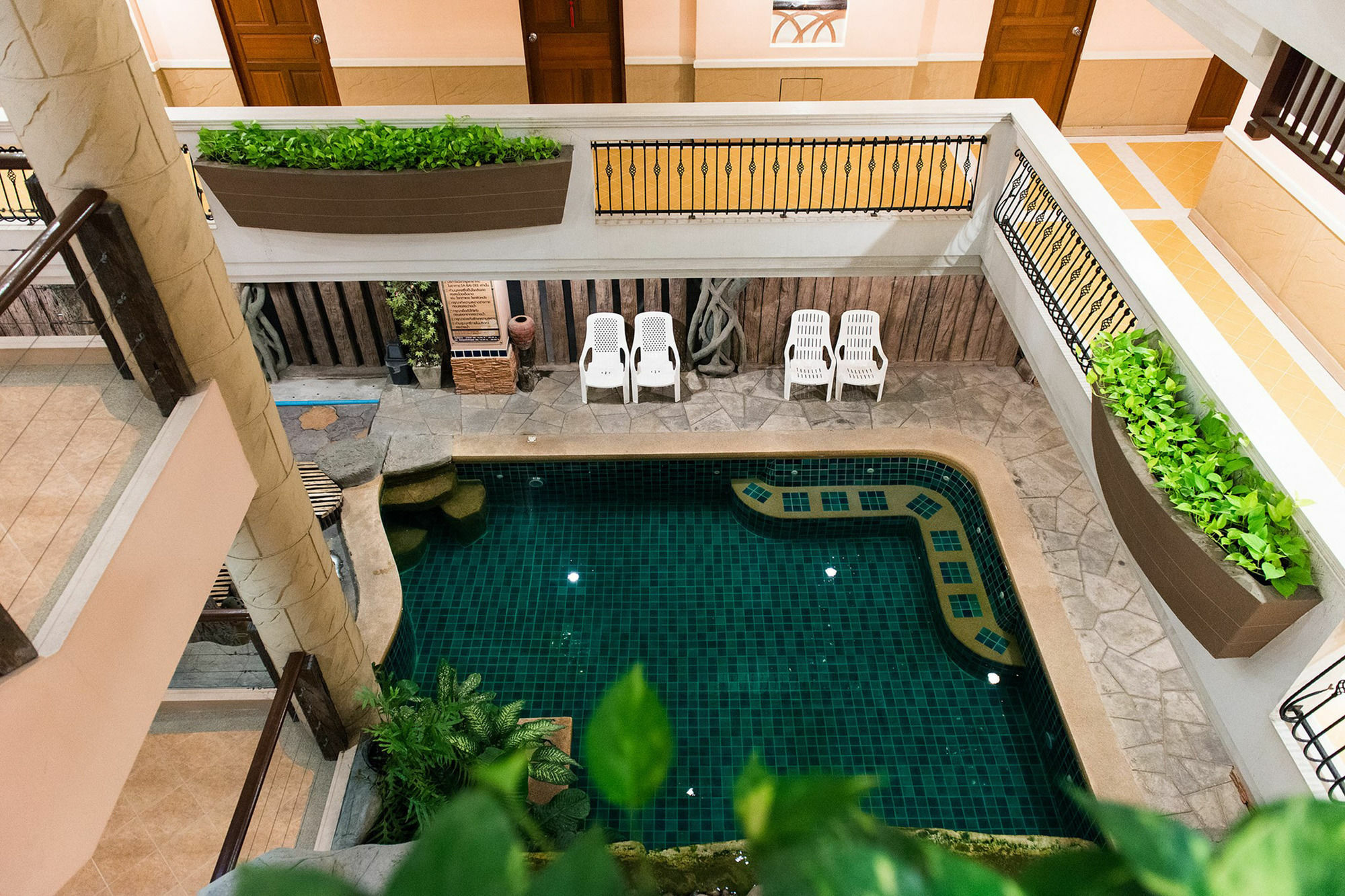 Sa-Bai-Dee Condo Chonburi Exterior foto